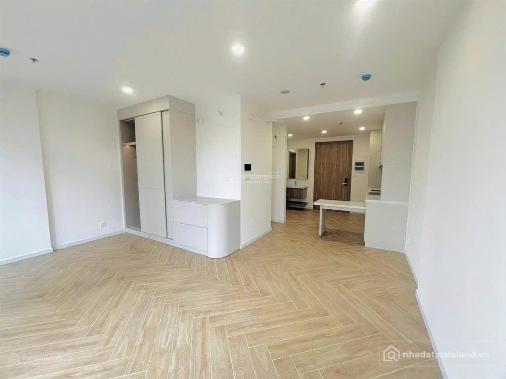 Bán căn hộ chung cư: Bán cc green skyline, 4,03 tỷ, 65m2, 2pn, 2wc, giá siêu hời