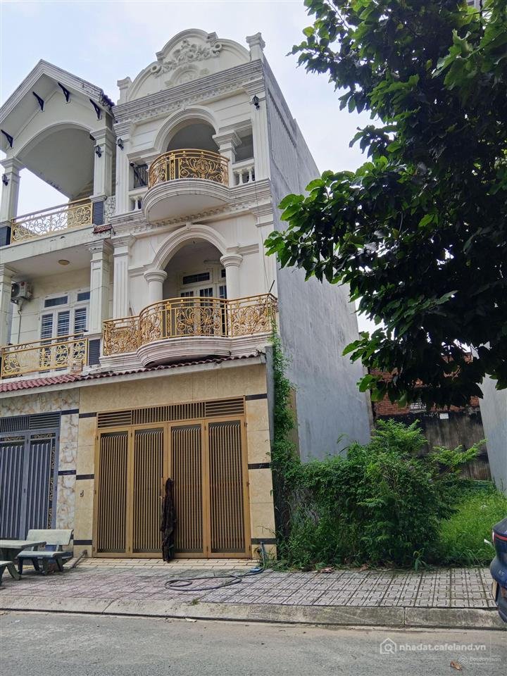 Bán nhà riêng: Chủ gởi bán nhà 3 tầng kdc phú hồng thịnh 10 phường bình an dĩ an