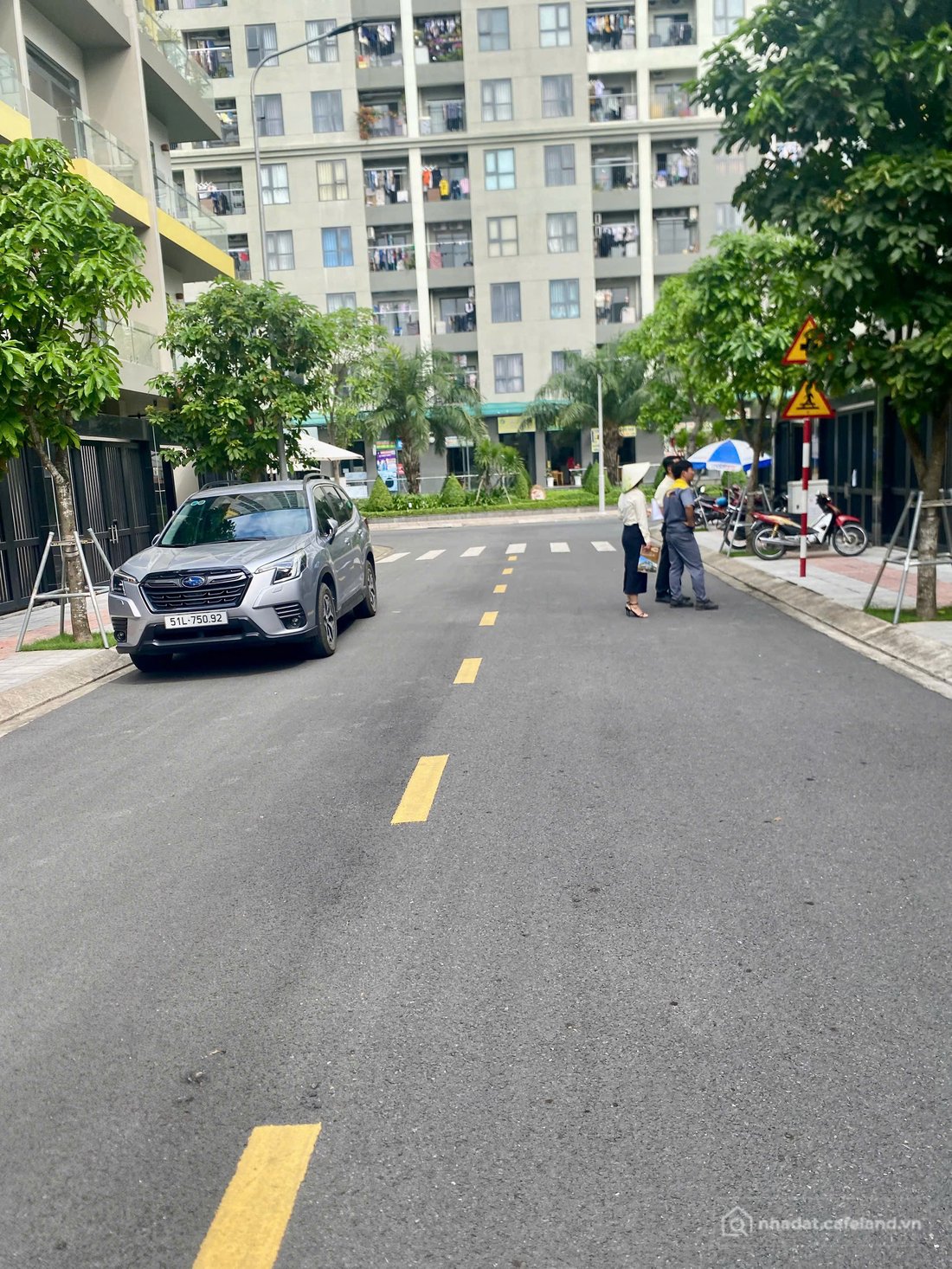 Bán nhà riêng: bán Nhà Phố Bcons 4 Tầng (245m²) – Giá 11 Tỷ Liền kề Khu Đô Thị B