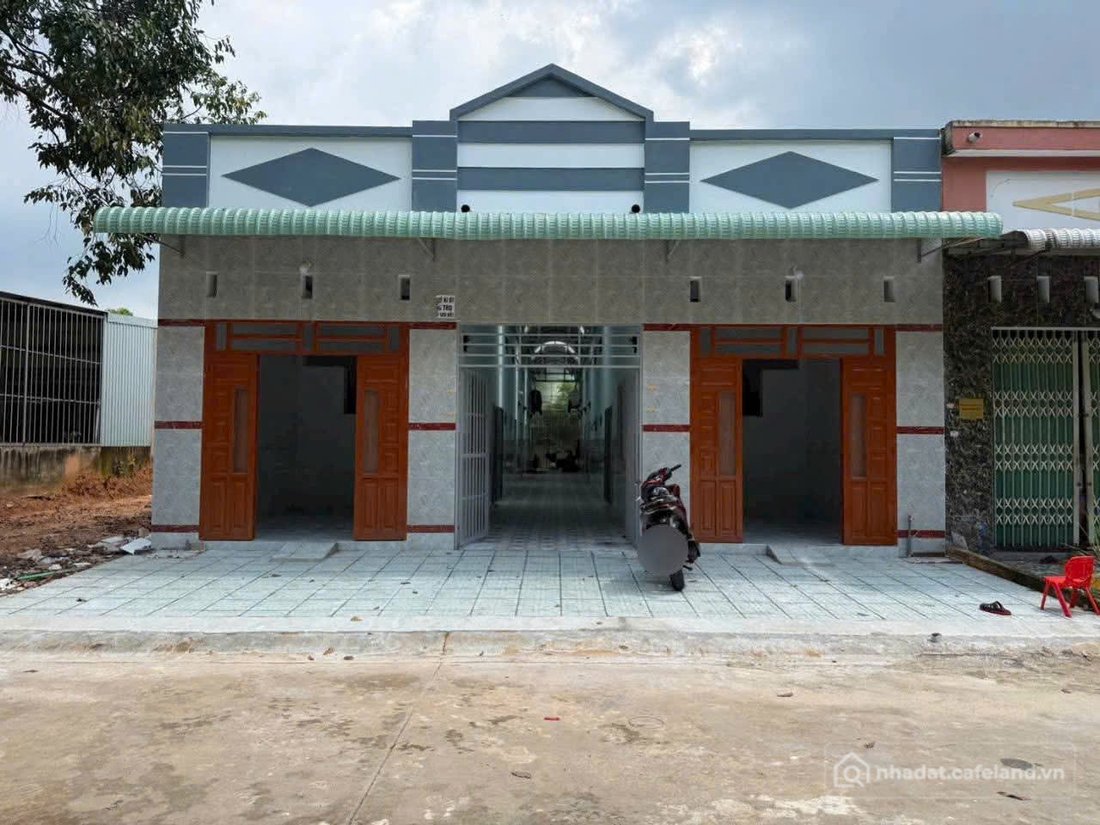 Bán nhà riêng: DÃY TRỌ GẦN KĐT ECOLAKES MỸ PHƯỚC 3 – 300M2 – GIÁ CHỈ 930 TRIỆU