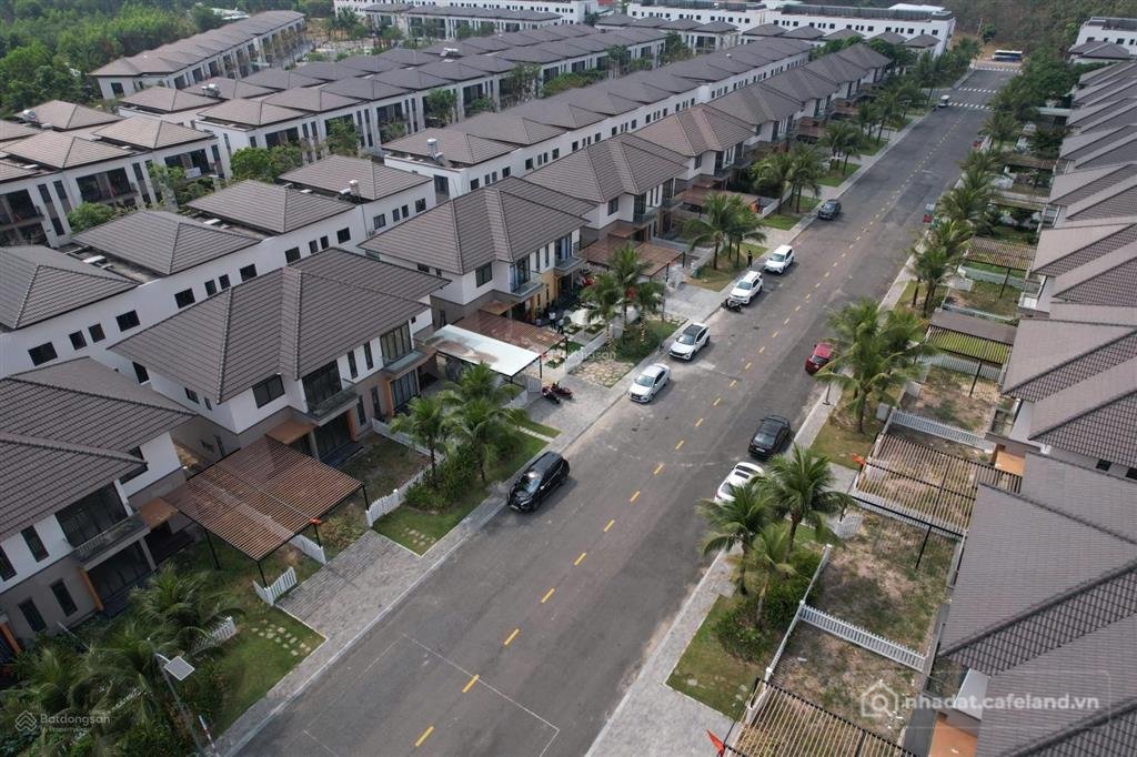 Bán nhà riêng: Nhà phố sổ sẵn công chứng ngay tại phúc an ashita, chỉ từ 779 tri
