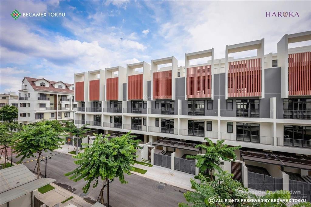 Bán nhà riêng: Bán nhà phố haruka midori park, 1 trệt 3 lầu 1 sân thượng, dt đất