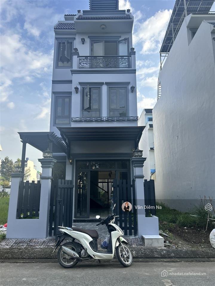 Bán nhà riêng: Bán nhà 4 tầng tại five star eco city,view công viên 4,6 tỷ, 108m