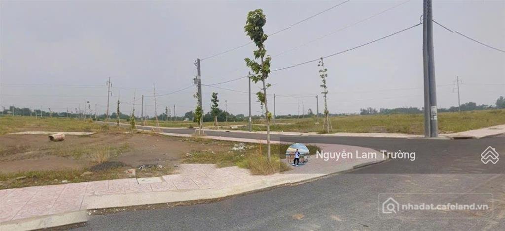Bán đất thổ cư: Chính chủ cần bán miếng đất xã tân lân cần đước diện tich 90m2 f