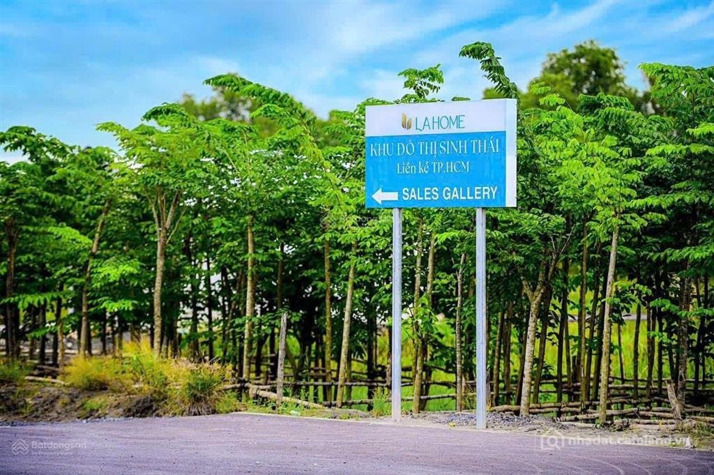 Bán nhà riêng: Tin chuẩn nhà phố la home 1 trệt 2 lầu giá 3.950 tỷ/căn, thanh to