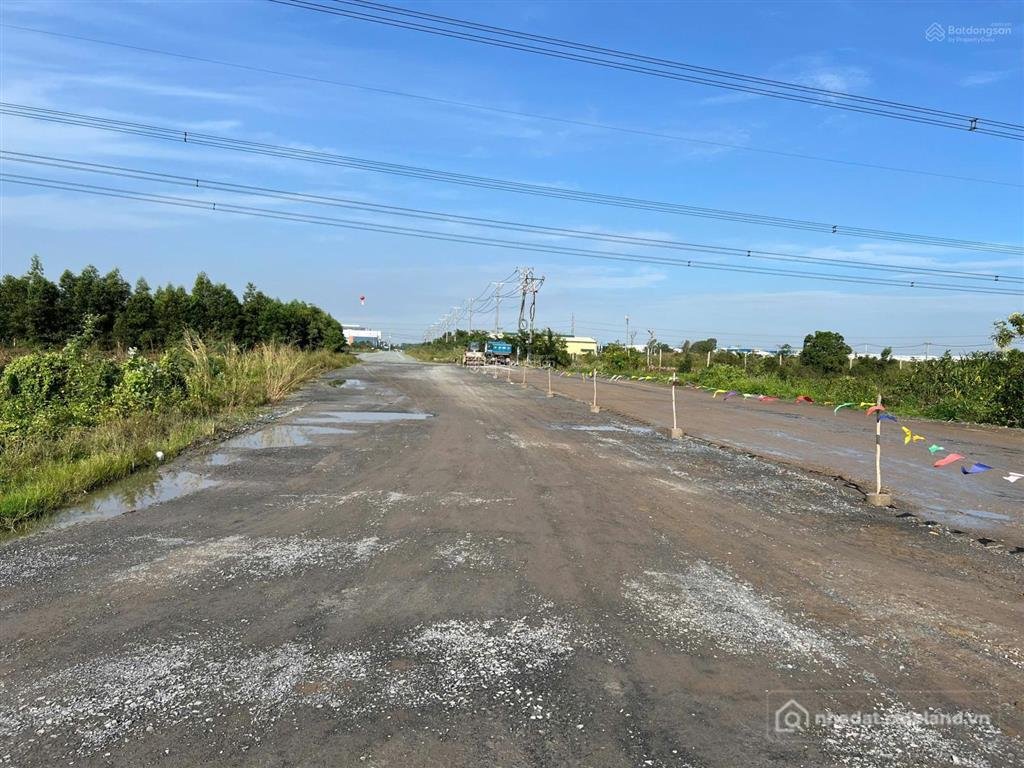 Bán kho, nhà xưởng: Bán đất cụm công nghiệp tây bắc đức hòa đông 3.500m2