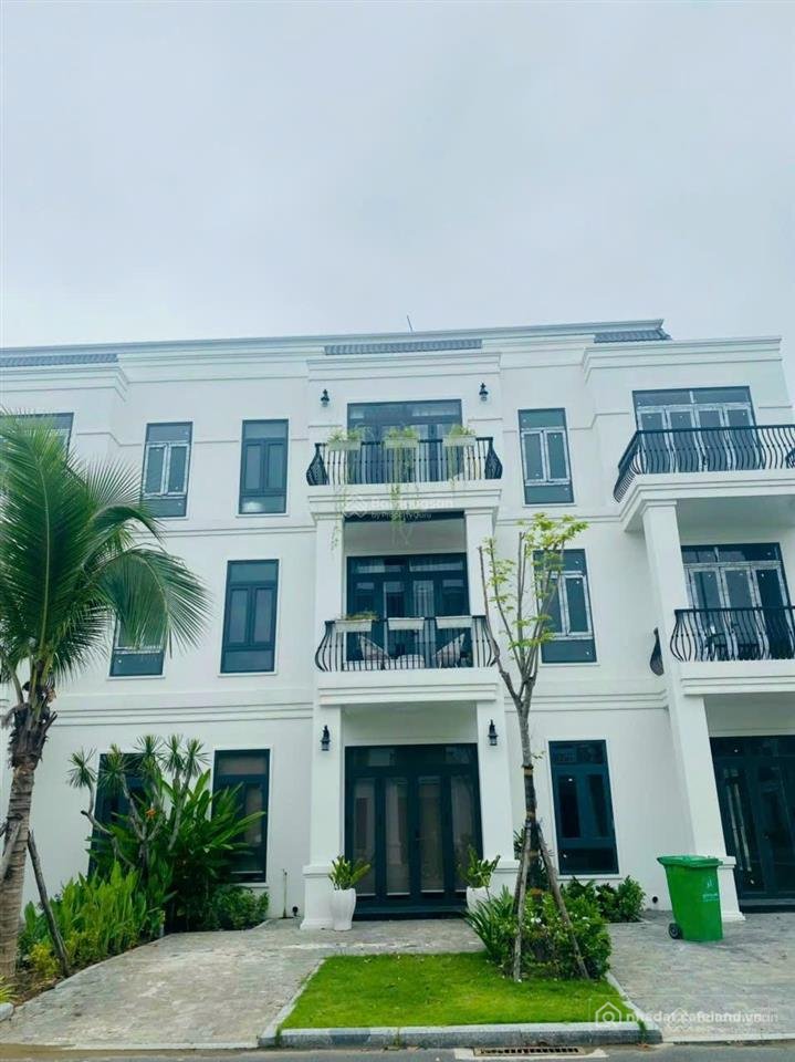 Bán nhà riêng: West lakes golf & villas giá chỉ 2 tỷ 650