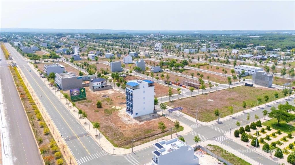 Bán nhà riêng: Bán nhà mặt phố tại kđt cát tường phú hưng, 3 tỷ, 130m2, view đẹp