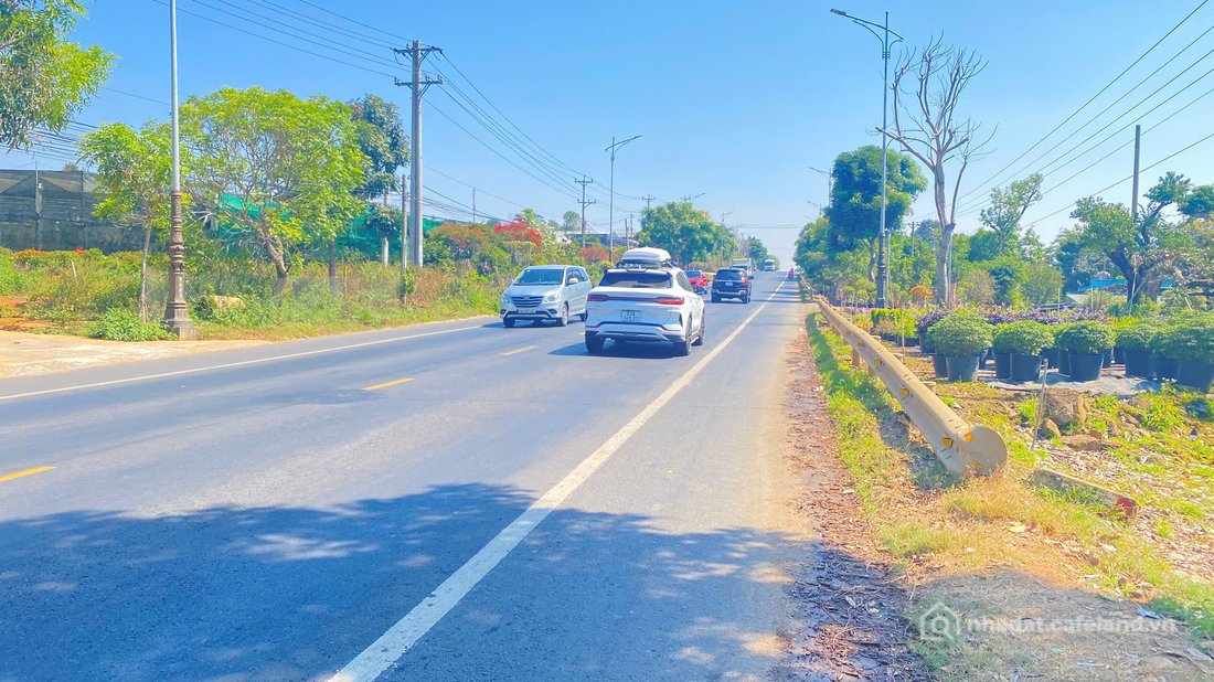 Bán đất thổ cư: Đất mặt tiền quốc lộ 20, phú hội cũ, đức trọng, lâm đồng