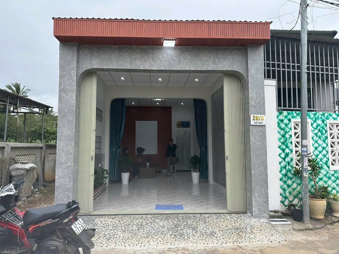Bán nhà riêng: Nhà đẹp hẻm Tuệ Tĩnh 4x18m thổ cư , 2PN, xe hơi vào tận nhà bán 2