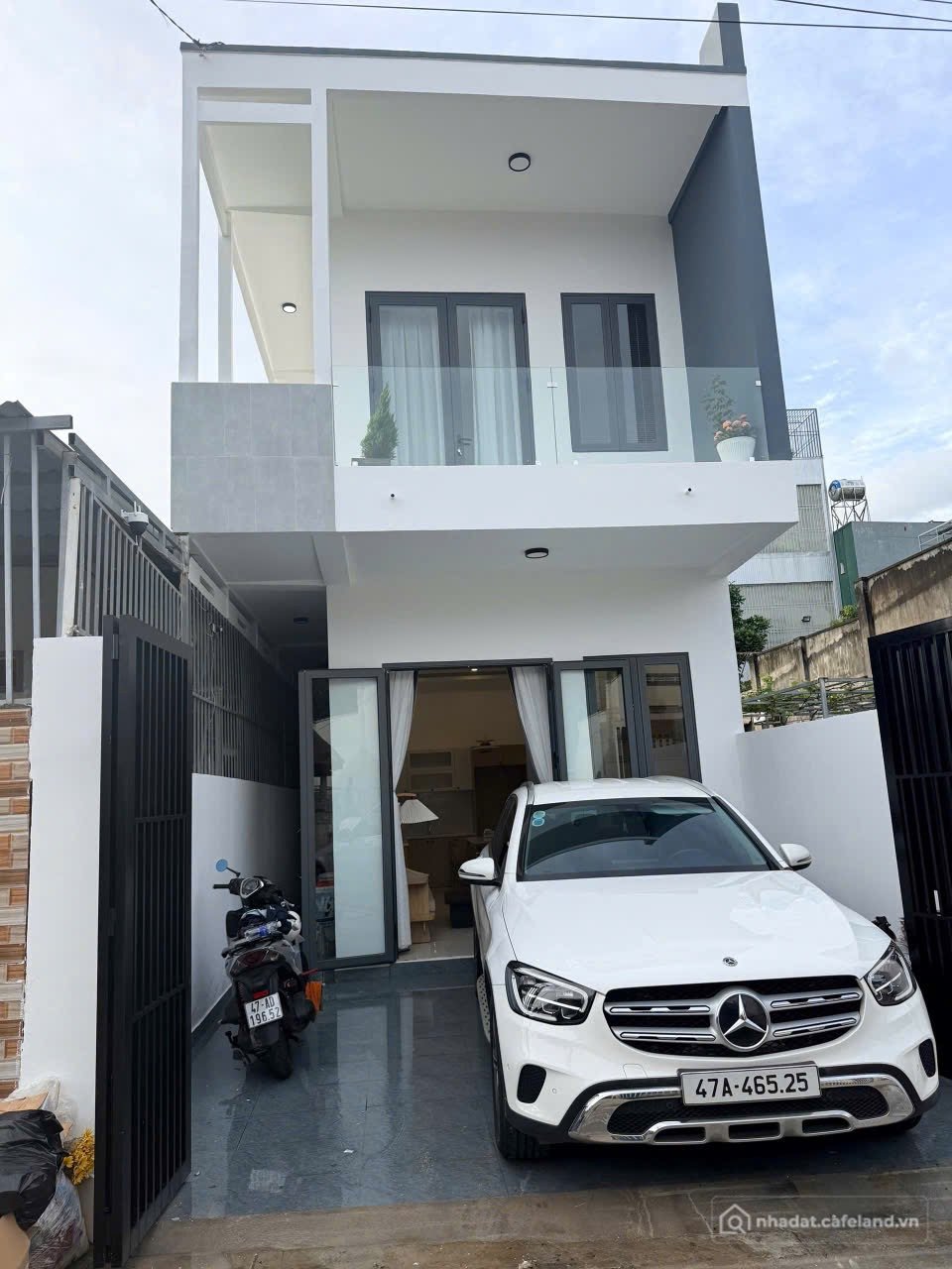 Bán nhà riêng: Nhà 1 trệt 1 lầu 3PN gần chợ Duy Hoà 5x20 full thổ cư , bán 2tỷ65