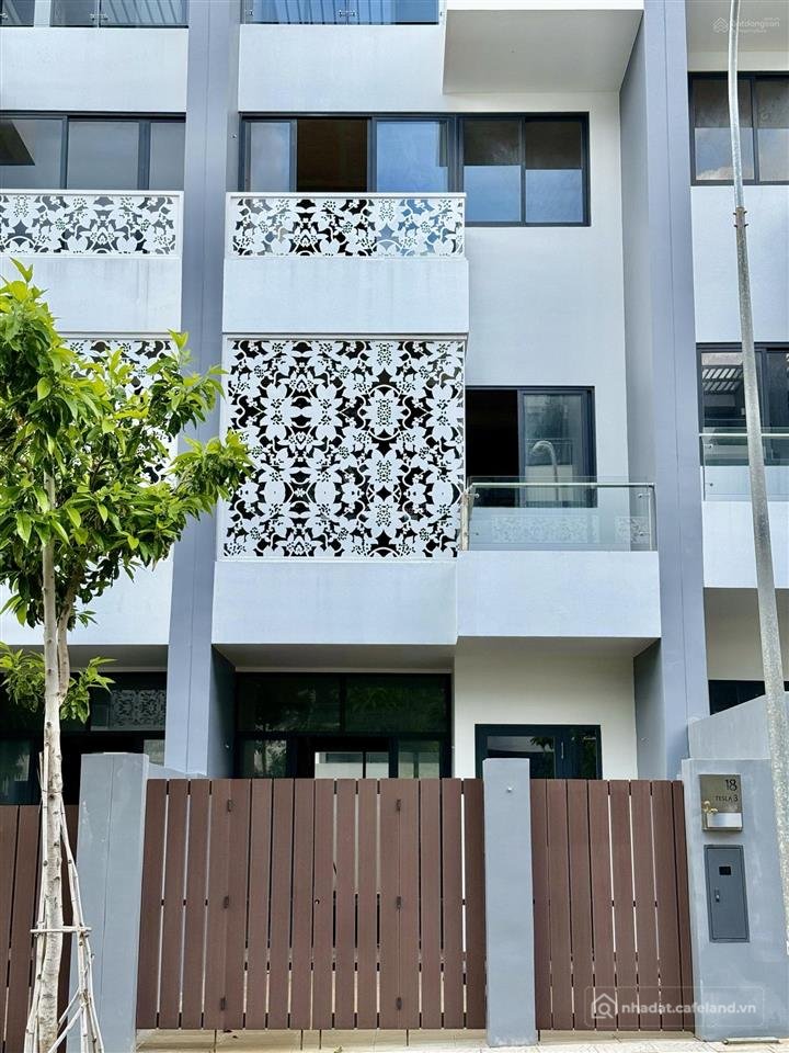 Bán nhà riêng: Bán nhà phố liên kế 125m2 tại khu đô thị thành phố cà phê chiết k