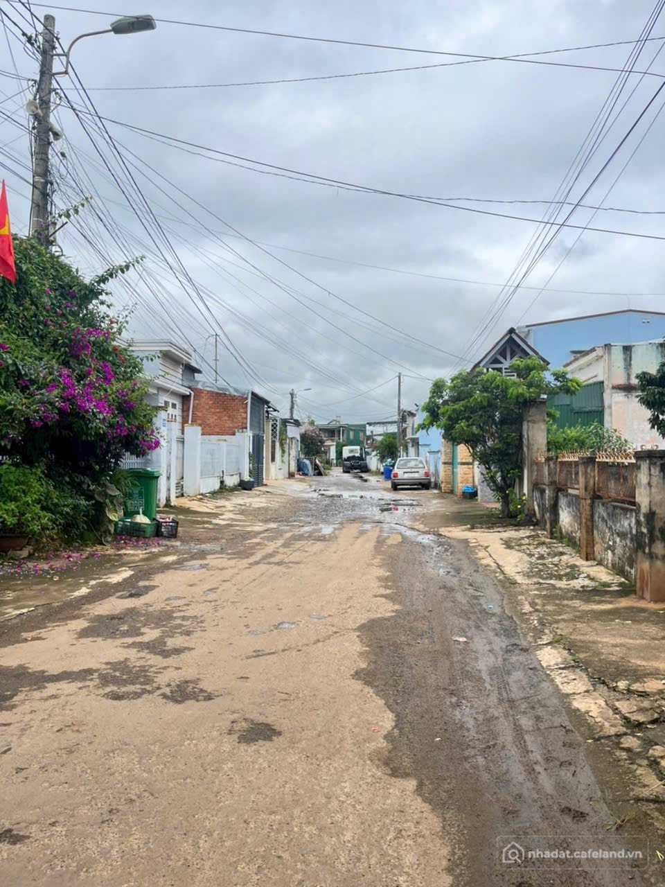 Bán đất thổ cư: Bán đất đường Phạm Văn Đồng đầy đủ tiện ích dân cư đông đúc diện