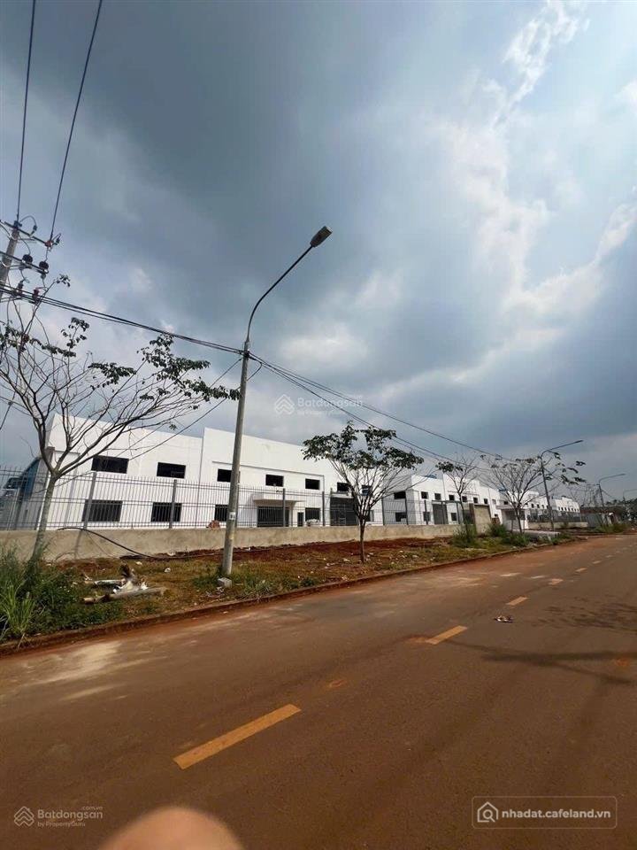Bán kho, nhà xưởng: Chuyển nhượng đất kcn hàm kiệm hàm thuận nam, bình thuận
