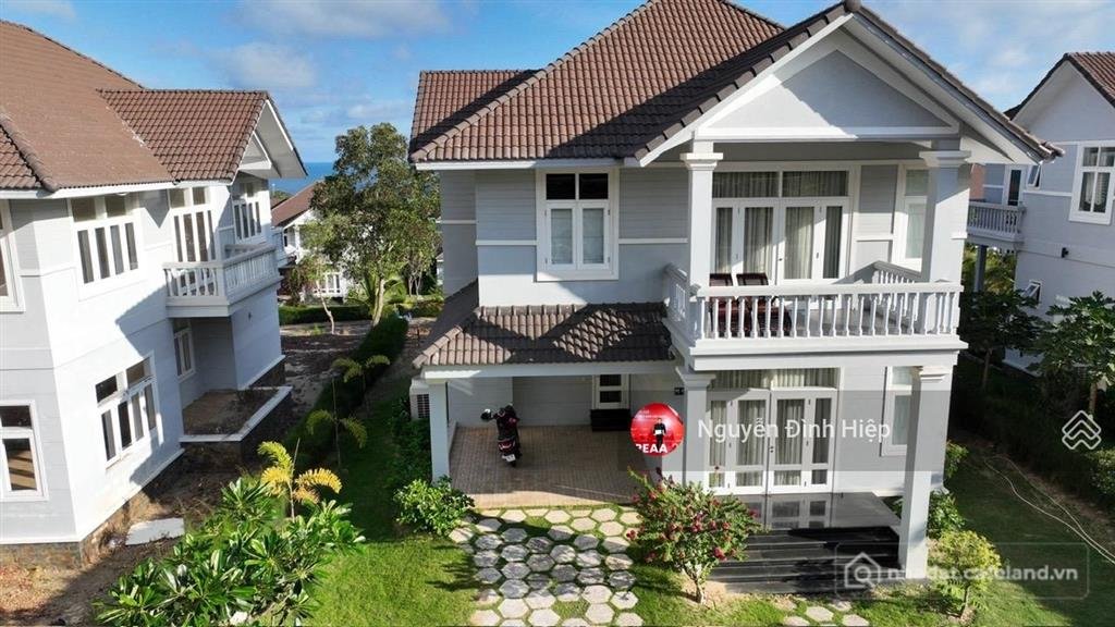 Bán nhà riêng: Bán biệt thự sea links mũi né pc view biển, giá tốt kế lâu đài rư