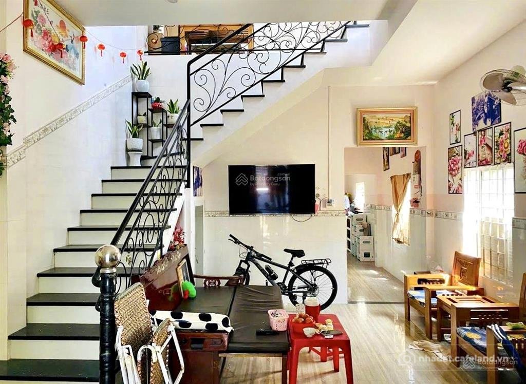 Bán nhà riêng: Cần bán căn nhà giáp kdc phố biển ocean dunes