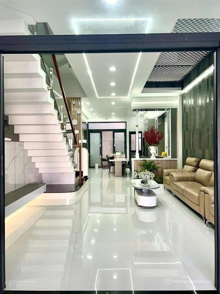 Bán nhà riêng: Nhà mới dãy a6 ocean dunes hướng biển đối diện công viên thể thao
