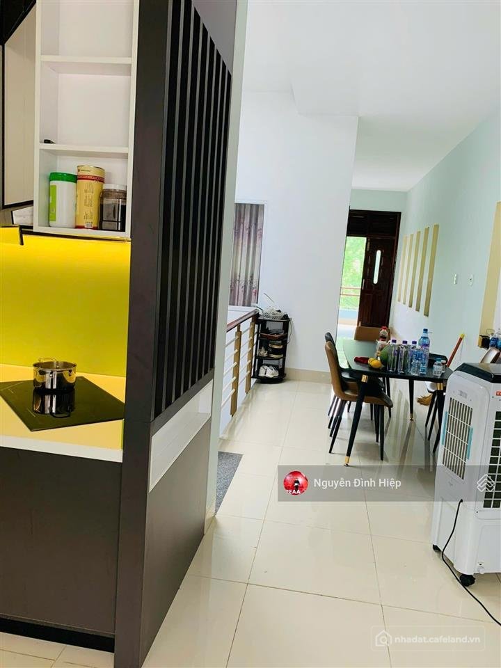 Bán nhà riêng: Bán nhà 100m2 đường nguyễn phúc nguyên, đối diện công viên võ văn