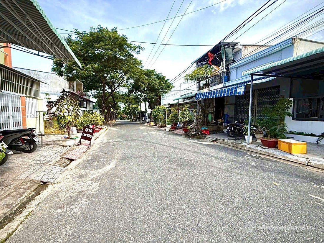 Bán nhà riêng: Bán nhà 64m2, 1 trệt 1 lầu giá 3 tỷ 750 khu tái định cư Đất Lành 