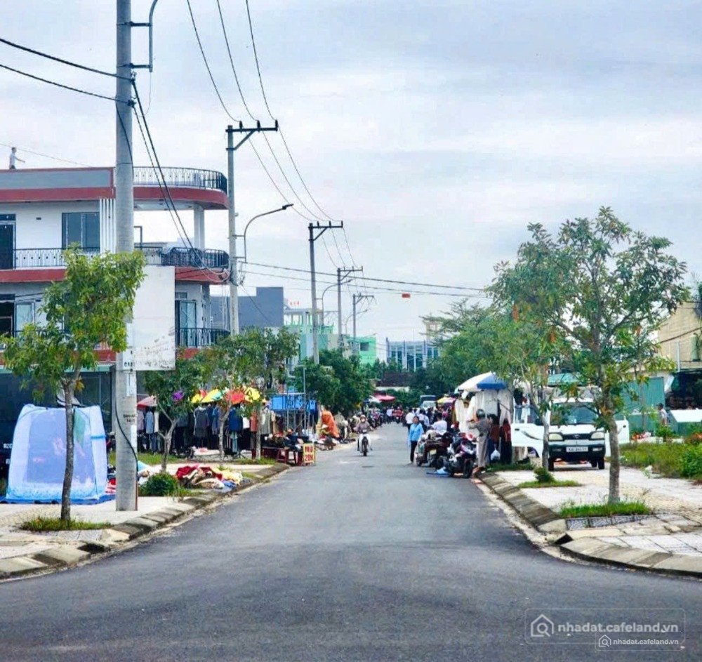 Bán đất thổ cư: PHỐ CHỢ ĐÔNG PHÚ – BẤT ĐỘNG SẢN MẶT CHỢ “SIÊU HIẾM”