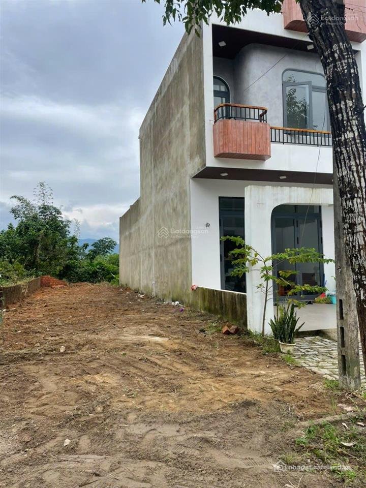 Bán đất thổ cư: Chính chủ bán đất mặt tiền đường 15m đt 602 ngay khu thương mại,