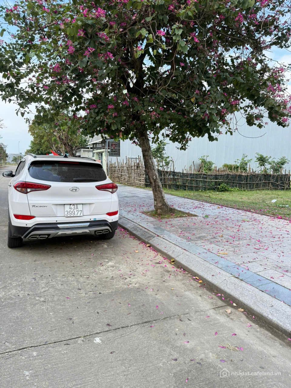 Bán đất thổ cư: LÀM VIỆC TRỰC TIẾP GIÁ TỐT !!! Bán đất Golden Hill, xã Hòa Li