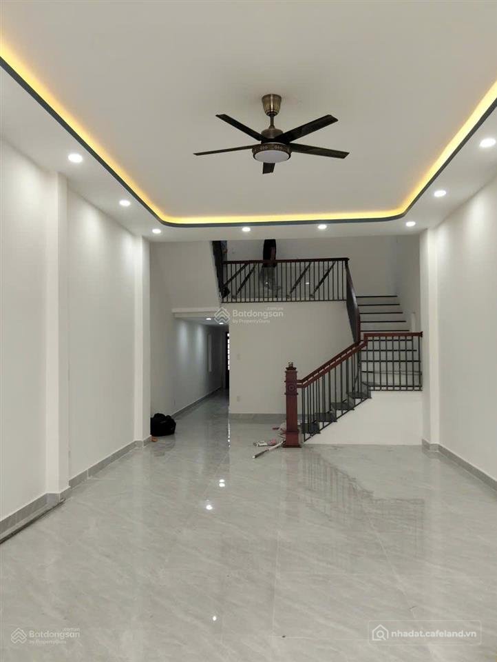 Bán nhà riêng: Bán nhà 2 tầng chính chủ đường 15m phạm hùng, phường hòa xuân, ki