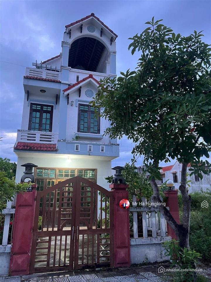 Bán đất thổ cư: Mặt tiền trường sa đối diện resort sandy beach, dt 150m2