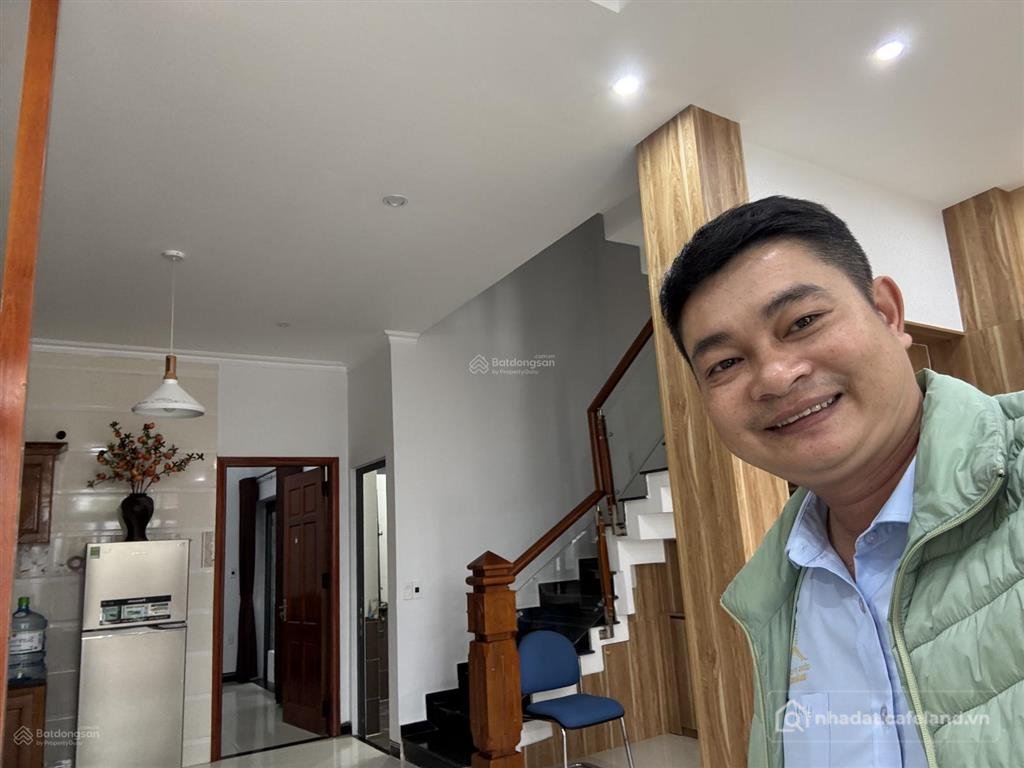 Bán nhà riêng: Chính chủ cần bán villa 3 tầng sát biển, ngay đảo kim cương sơn t