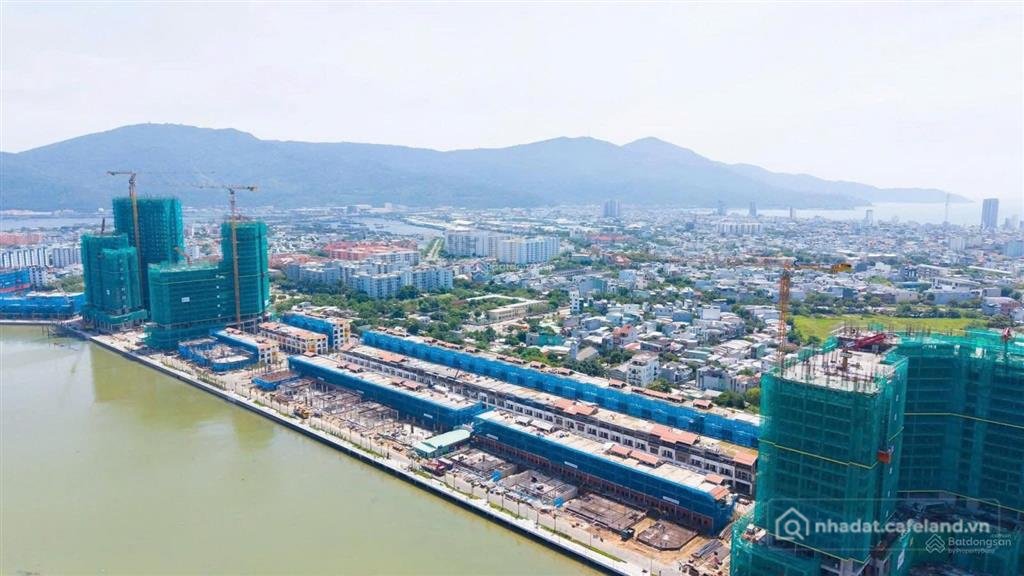 Bán căn hộ chung cư: Mở bán penthouse sun symphony view trực diện sông hàn, đà n