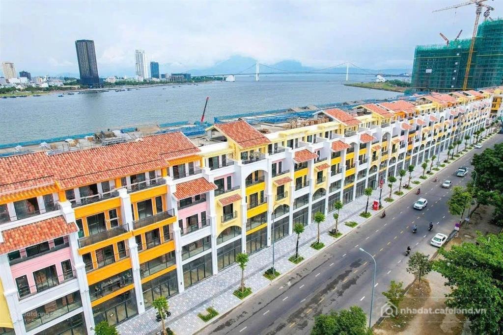 Bán nhà riêng: Nhà phố 5 tầng sun symphony residence mặt tiền trần hưng đạo chiế