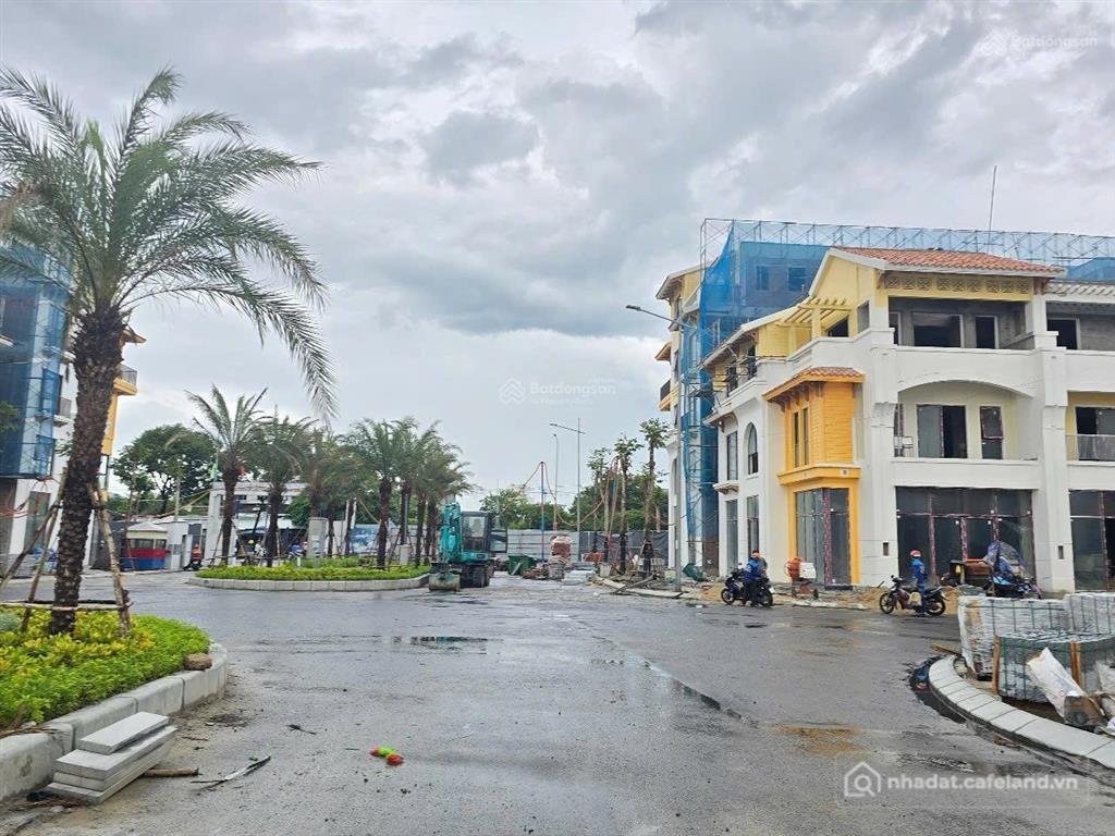 Bán nhà riêng: Căn góc townhouse 3 tầng view sông hàn s224 phân khu sonata sun s