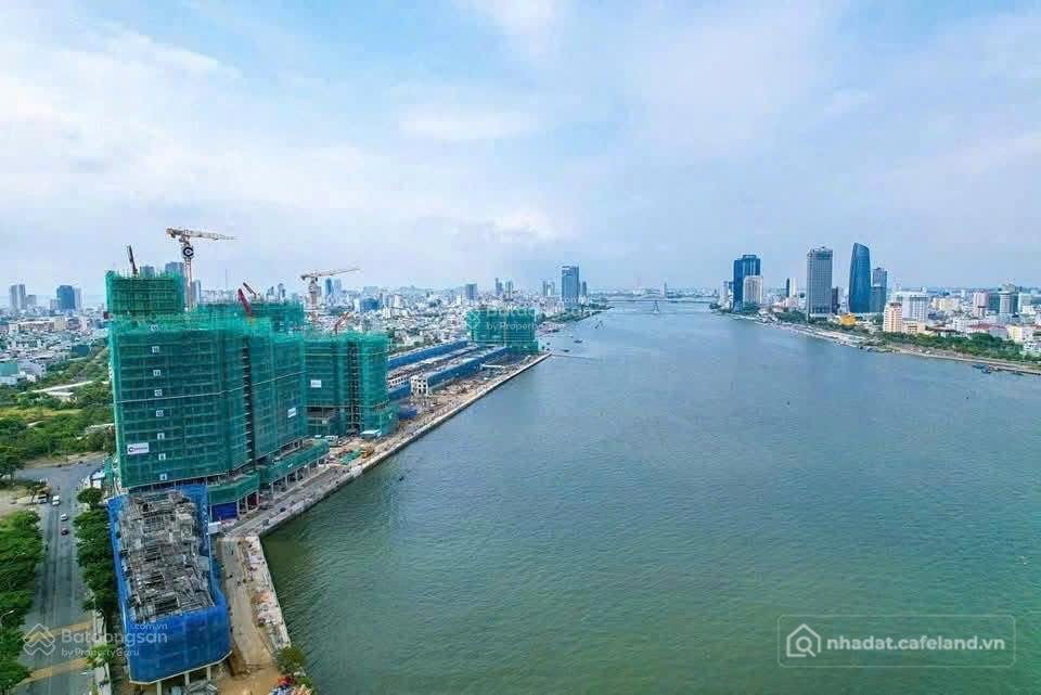 Bán căn hộ chung cư: Chính chủ bán căn 1pn + 1 symphony, tầng cao, vuông vức thá