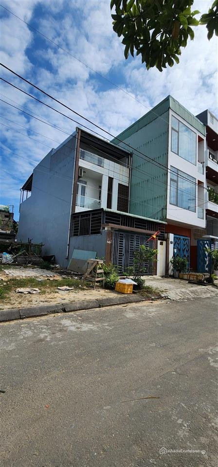 Bán nhà riêng: Bán đất mt đường phạm tu sơn trà đà nẵng