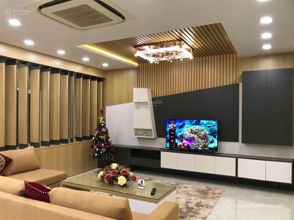 Bán nhà riêng: Biệt thự 4,5 tầng mặt tiền thăng long, view sông hàn