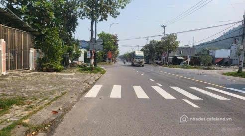 Bán đất thổ cư: Bán đất đường đồng xoài (đường quy hoạch) 20m5. vị trí trung tâm