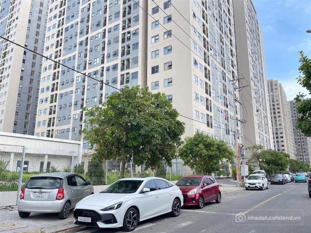 Bán đất thổ cư: Bán lô đất đường trung lập 8 khu đô thị lake side