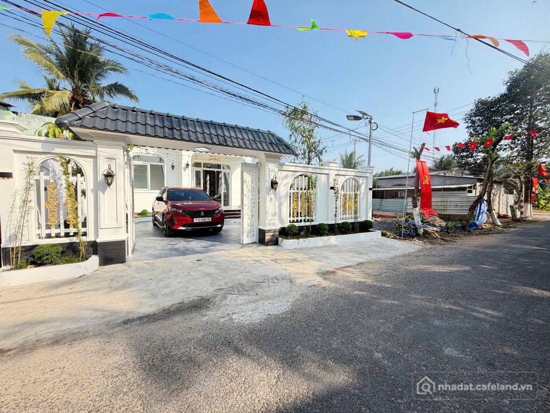 Bán nhà riêng: BÁN NHÀ BÌNH PHÚ BẾN TRE – 243M² – SÂN ĐẬU Ô TÔ – 3TY2