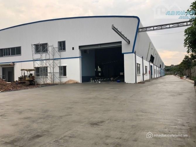 Cho thuê đất: Cho thuê 8900m kho xưởng khu công nghiệp Tiền giang