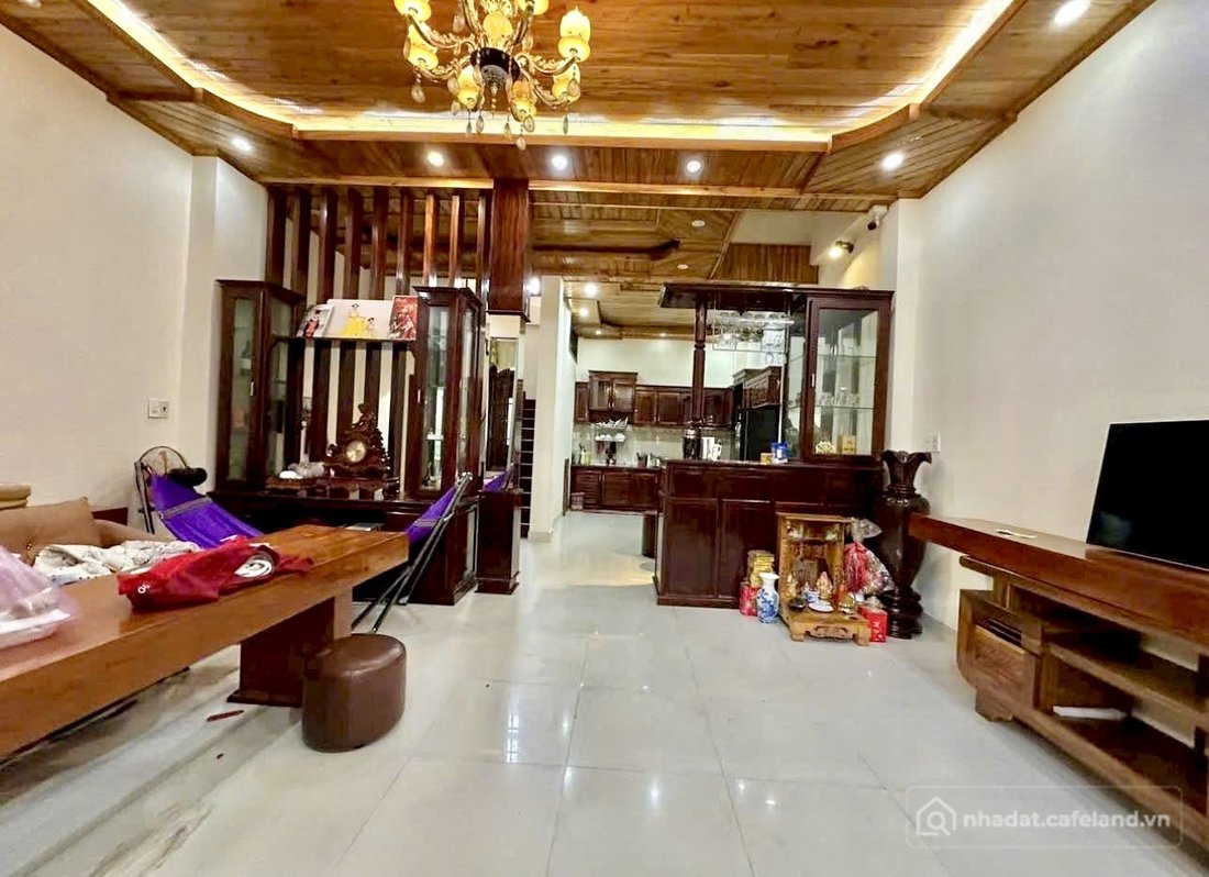 Bán nhà riêng: Nhà 2 tầng, kiệt oto Điềm Phùng Thị, Vỹ Dạ, nội thất gỗ Hương cự