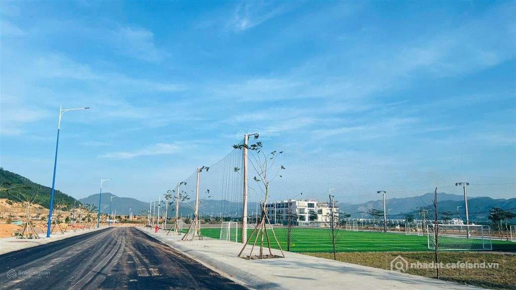 Bán đất thổ cư: 1 cặp 10x20m siêu đẳng cấp đẹp nhất khu vsip bình định