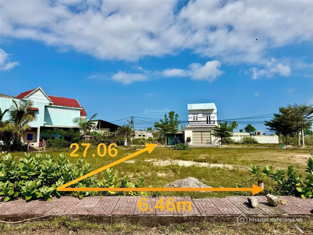 Bán đất thổ cư: Bán đất tại xã cát khánh, 853 triệu, 176.4m2