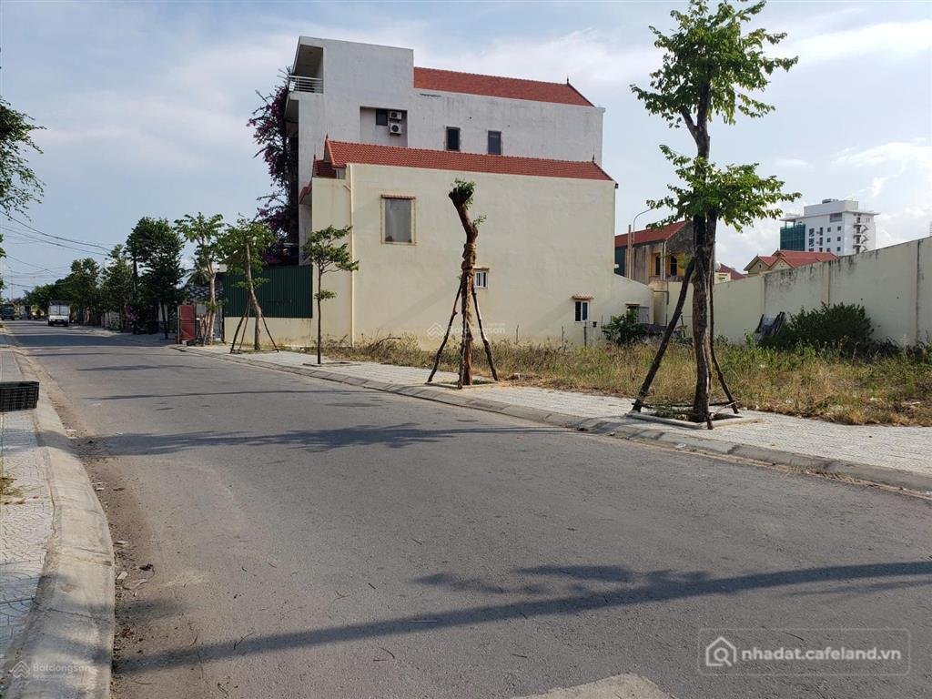 Bán đất thổ cư: Bán lô góc 420m2 siêu đẹp đường bùi quốc khái bảo ninh đồng hới 