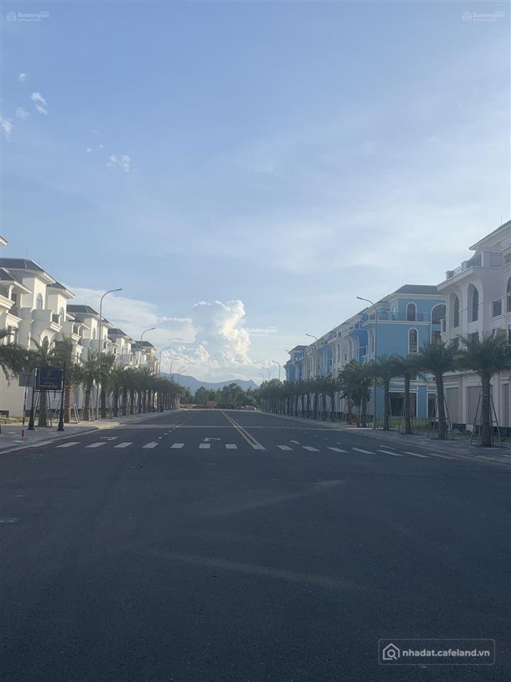 Bán nhà riêng: Bán biệt thự la celia city, 11,1 tỷ, 140m2, 4pn, 4wc, đông, bảo n