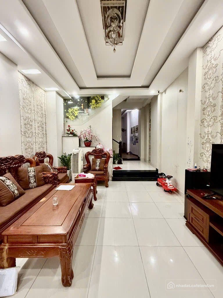 Bán nhà riêng: Sơn Kỳ Aeon Tân Phú - DT: 90m2 (5mx18m) - HXH - Đúc 2 Lầu 5PN Nhỉ