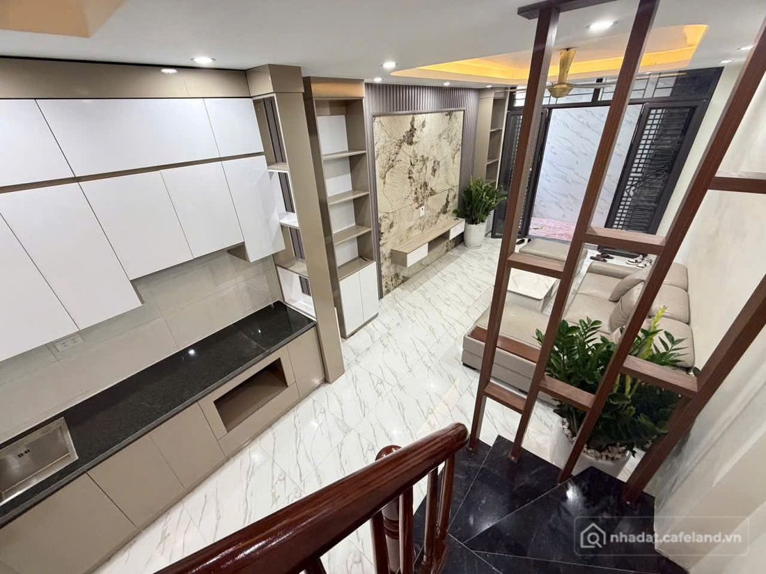 Cho thuê nhà riêng: Cho Thuê Nhà Tổ 5 Yên Nghĩa - Hà Đông 35M² 5 Tầng 3 Ngủ - Fu