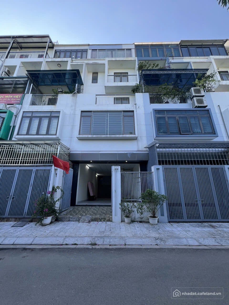 Cho thuê nhà riêng: Cho Thuê Nhà Liền Kề Thanh Bình Garden Nguyễn Cảnh Dị - Định
