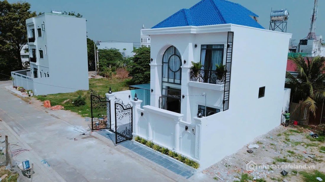 Bán nhà riêng: Bán nhà 160m² ngang 10m giá 8.2 tỷ tại Xã Tân Hiệp Huyện Hóc Môn