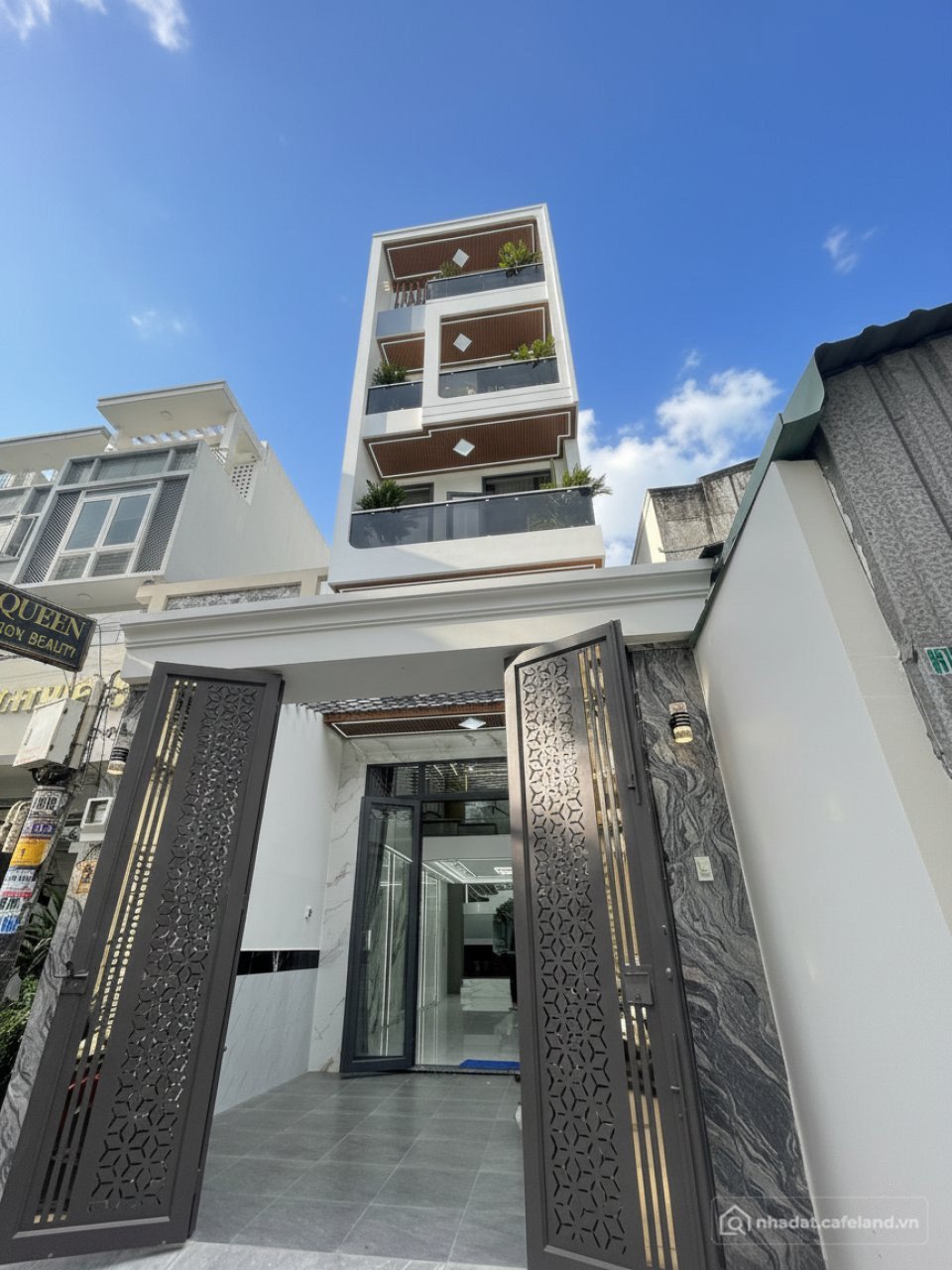Bán nhà riêng: ⭐️⭐️ Nhà Mới SHR 6 tầng HXH né 100m2, Vuông – Trung Mỹ Tây 19 Quậ