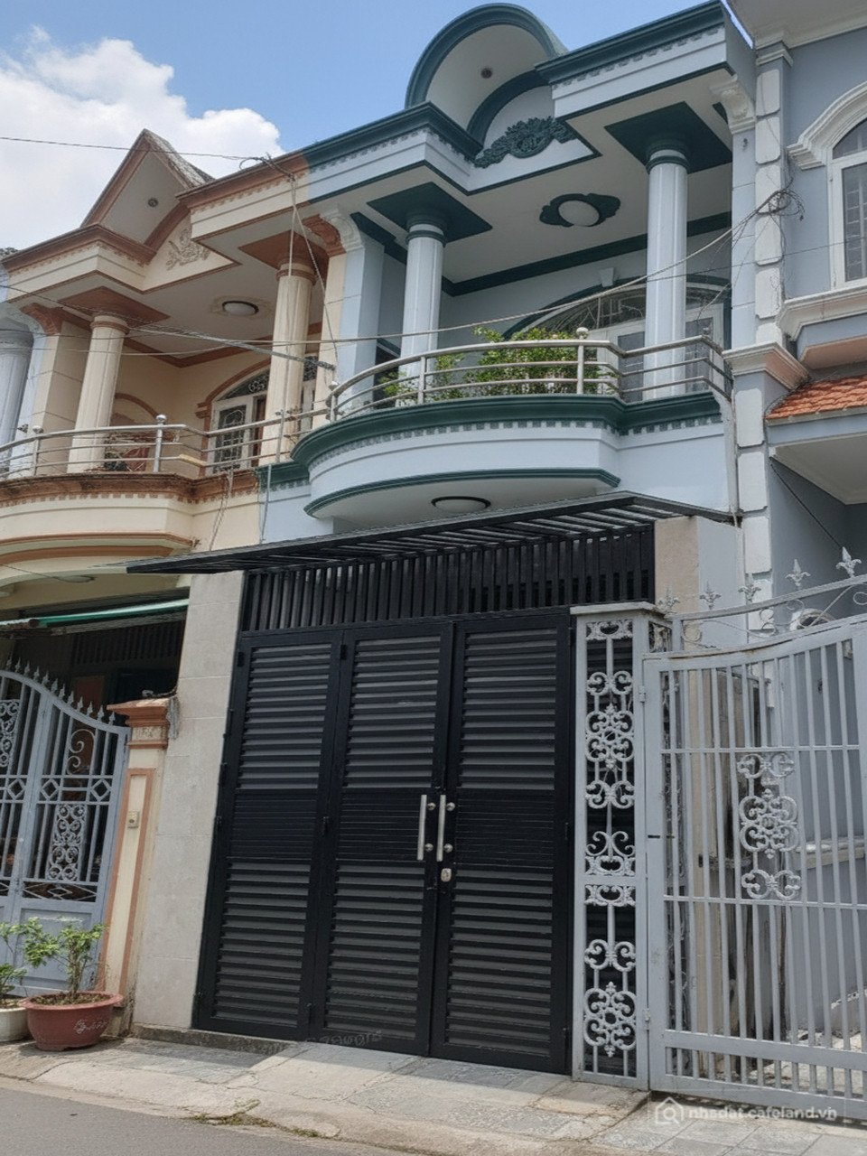 Bán nhà riêng: L1654 ⭐️ sát Emart Phan Huy Ích, SHR, Vuông, HXH, 2 tầng, 3.7x12m